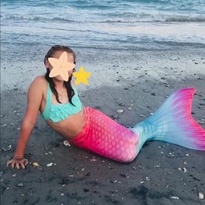 Girls mermaid tail and matching bikini top!